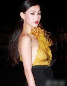 不穿内的明星,时尚还是个性宣言？